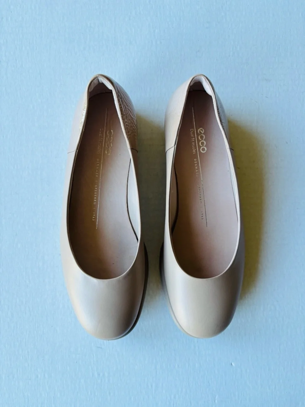 Ecco Nude Leather Slip-On Ballet Flats - Picture 2 of 8